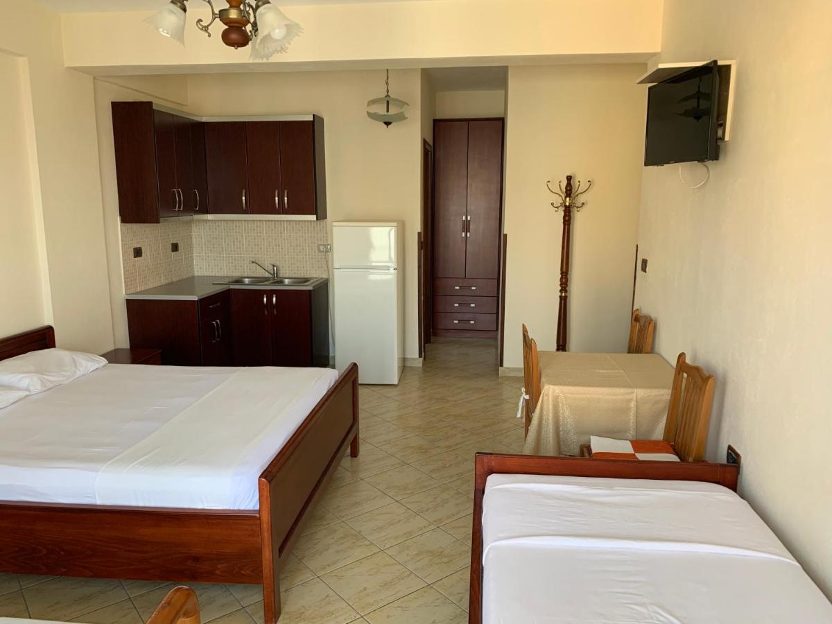 The First Hotel Saranda Eksteriør bilde